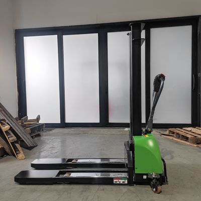 Unloading Container Self-Loading Forklift Truck with DC Motor Lithium Power Stacker