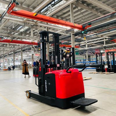 Electric Pallet Stacker with Lifting Height 2500-5000mm and Load Capacity 1.5t-2.0t