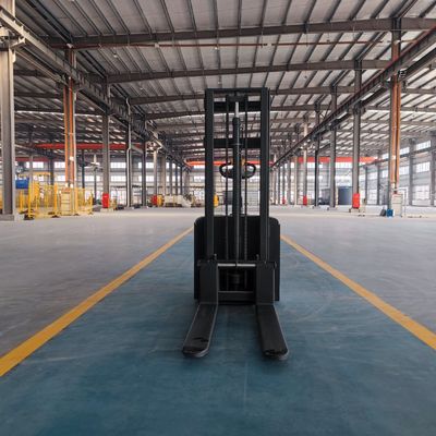 Stacker Platform with 1.5t 2t 5.5m Capacity and 2110X850X2070MM Load Bearing Capacity